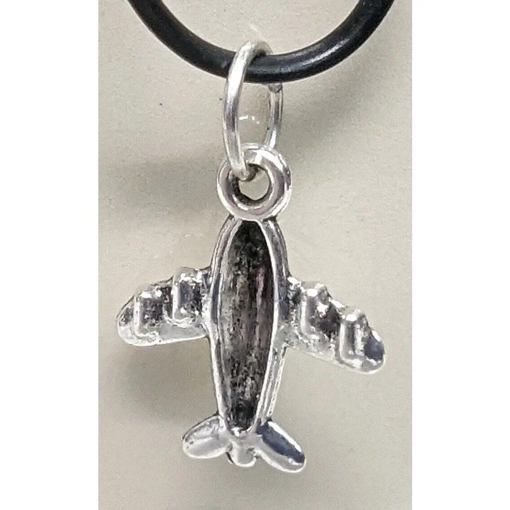 Source Unknown silvertone charm